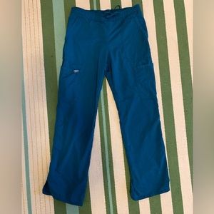 Cherokee scrub pant
Color: Caribbean blue 
Size: small